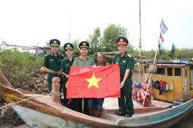 Thanh niên Công an Sóc Trăng với Chương trình “Hành trình tình nguyện - Trao nhận yêu thương”