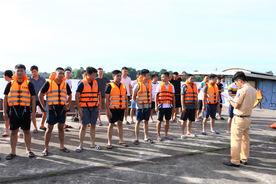 Công an tỉnh Nam Định luyện tập đội xung kích ứng phó với biến đổi khí hậu