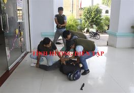 Vĩnh Long: Diễn tập phương án bắt giữ đối tượng cướp ngân hàng