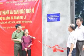 Quảng Bình: Khánh thành và bàn giao nhà theo chương trình xóa nhà tạm, nhà dột nát