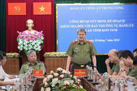 Công bố quyết định, kế hoạch kiểm tra đối với Ban Thường vụ Đảng ủy Công an tỉnh Kon Tum