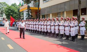 Thủ tướng Phạm Minh Chính thăm cán bộ, chiến sĩ Công an tỉnh Đắk Lắk