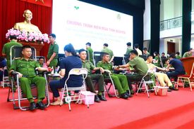 Tuyên Quang: Giọt máu nghĩa tình vì đồng đội thân yêu