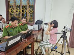 Thu nhận hồ sơ cấp căn cước cho phạm nhân được đề nghị đặc xá