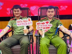 Vĩnh Phúc: “Hành trình đỏ - Kết nối dòng máu Việt” và tôn vinh người hiến máu tiên biểu năm 2025