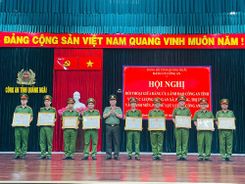 Đối thoại với Công an cấp xã và thanh niên, phụ nữ - Điểm nhấn trong xây dựng lực lượng Công an tỉnh Quảng Ngãi