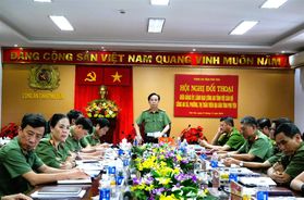 Lãnh đạo Công an tỉnh Phú Yên đối thoại với lực lượng Công an xã