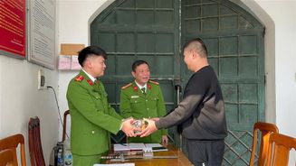 Quảng Bình: Đẩy mạnh công tác tuyên truyền vận động người dân giao nộp vũ khí vật liệu nổ, công cụ hỗ trợ và pháo