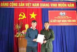 Quảng Ngãi: Nhiều cử nhân đảng viên vùng cao tình nguyện đăng ký nghĩa vụ công an