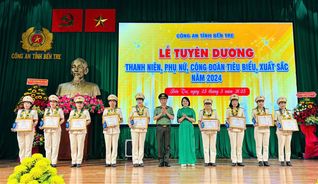 Công an Bến Tre tuyên dương thanh niên, phụ nữ, công đoàn tiêu biểu, xuất sắc năm 2024