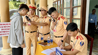 Công an Quảng Bình tổ chức kỳ thi sát hạch cấp giấy phép lái xe cơ giới đường bộ đầu tiên