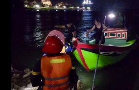 Công an Bình Định kịp thời cứu nam thanh niên nhảy cầu tự tử