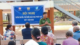Điểm tựa vững chắc của người dân ở cơ sở