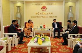 Thứ trưởng Lương Tam Quang tiếp xã giao Đại sứ Pakistan tại Việt Nam