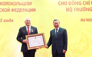 Lễ trao Huân chương Hữu nghị tặng Bộ trưởng Bộ Nội vụ Liên bang Nga