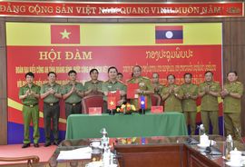 Công an tỉnh Quảng Bình và Công an tỉnh Khăm Muồn (Lào) ký biên bản ghi nhớ lần thứ 29
