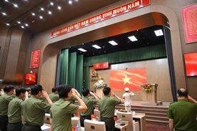 Học tập và làm theo tấm gương dũng cảm của Liệt sĩ Thiếu tá Nguyễn Đăng Khải