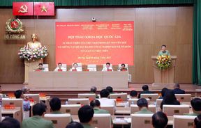 Những vấn đề đặt ra đối với sự nghiệp bảo vệ Tổ quốc - lý luận và thực tiễn