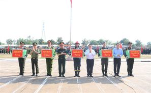 Quyết tâm hoàn thành tốt nhiệm vụ tham gia diễu binh, diễu hành kỷ niệm 50 năm Ngày Giải phóng miền Nam, thống nhất đất nước
