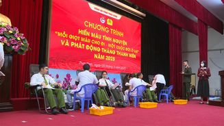 Tuổi trẻ Công an Thái Bình tổ chức hiến máu tình nguyện và phát động Tháng Thanh niên năm 2025