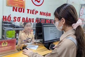 Tổ chức, cá nhân trong nước được lựa chọn đăng ký xe tại Phòng Cảnh sát giao thông hoặc Công an cấp xã