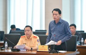 Uỷ ban Quốc phòng và An ninh họp toàn thể lần thứ 9, thẩm tra dự án Luật Trật tự an toàn giao thông đường bộ