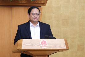 Chính phủ thảo luận 02 dự án Luật Sửa đổi, bổ sung một số điều của Luật Cảnh vệ và Luật Phòng, chống mua bán người (sửa đổi)