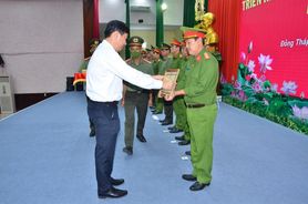 Học Bác để làm lính hình sự