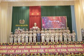 Công an Lâm Đồng kỷ niệm 60 năm Ngày truyền thống lực lượng Cảnh sát nhân dân