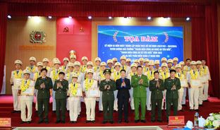 Tôn vinh gương Thanh niên Công an tỉnh Nghệ An tiêu biểu và Thanh niên Công an xã tiêu biểu năm 2023