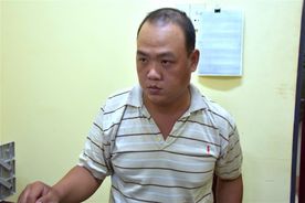 Công an xã cùng người dân phối hợp bắt giữ đối tượng cướp giật tại tiệm vàng