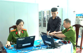 TP Huế: Không để tồn đọng hồ sơ thủ tục hành chính sau khi triển khai chính quyền 2 cấp