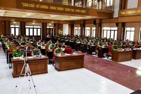 Tổ chức sinh hoạt chính trị với chủ đề “Trọng dân, gần dân, vì Nhân dân phục vụ”