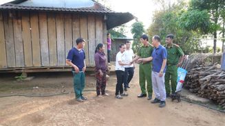 Niềm vui ngày trở về của các nạn nhân “Việc nhẹ, lương cao”