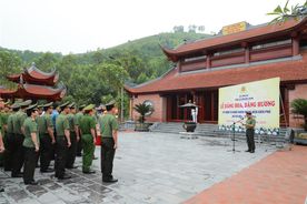 Công an Bắc Giang tưởng niệm các Anh hùng liệt sĩ nhân dịp kỷ niệm 70 năm Chiến thắng Điện Biên Phủ