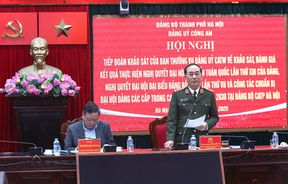 Thứ trưởng Trần Quốc Tỏ làm việc tại Đảng bộ Công an thành phố Hà Nội