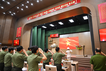 Học tập và làm theo tấm gương dũng cảm của Liệt sĩ Thiếu tá Nguyễn Đăng Khải