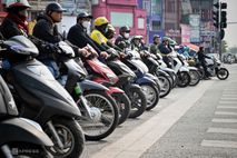 Các mức xử phạt một số lỗi vi phạm giao thông thường gặp đối với người điều khiển xe máy