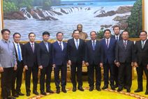 Deputy Minister Le Van Tuyen pays courtesy call on Lao Deputy Prime Minister and Minister of Public Security