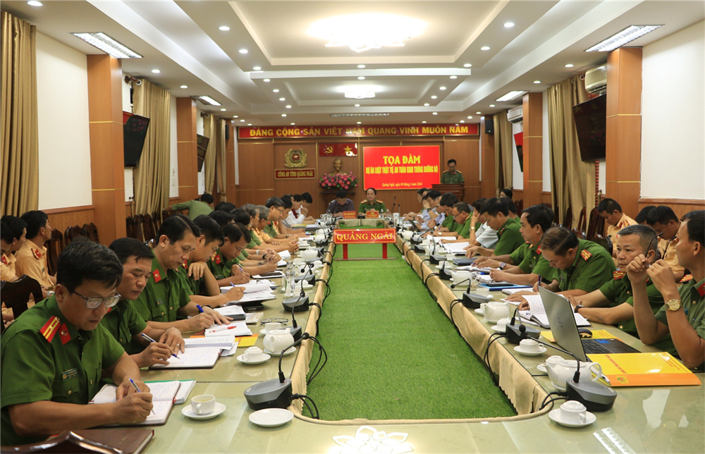 Quang cảnh buổi Tọa đàm.