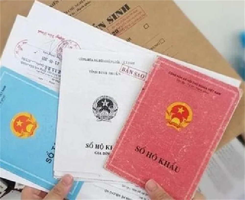 Hoàn thiện quy trình nội bộ, quy trình điện tử để thực hiện việc bãi bỏ yêu cầu nộp, xuất trình Sổ hộ khẩu giấy, Sổ tạm trú giấy, giấy xác nhận cư trú.