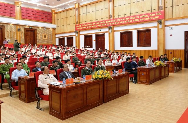 Công an tỉnh Tuyên Quang tổ chức triển khai công tác năm 2020