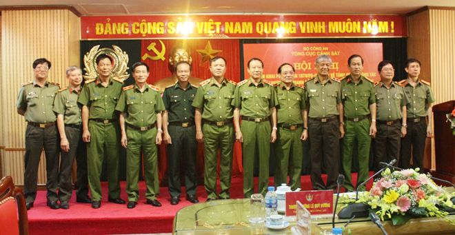 Tăng cường đấu tranh với tội phạm ma túy tại xã Hang Kia, Pà Cò và xã Lóng Luông