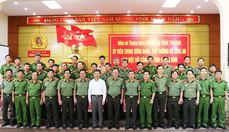 Thứ trưởng Nguyễn Văn Thành làm việc với Công an tỉnh Quảng Bình