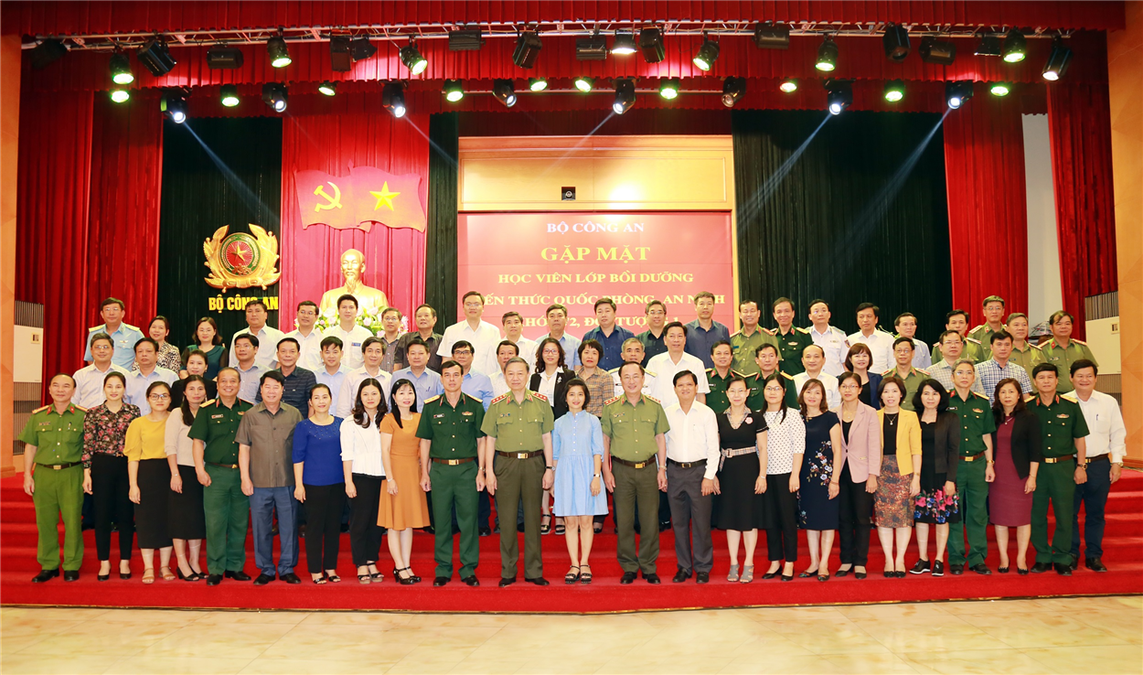 Bộ Công an gặp mặt Lớp Bồi dưỡng kiến thức Quốc phòng, An ninh Khóa 72 – đối tượng 1