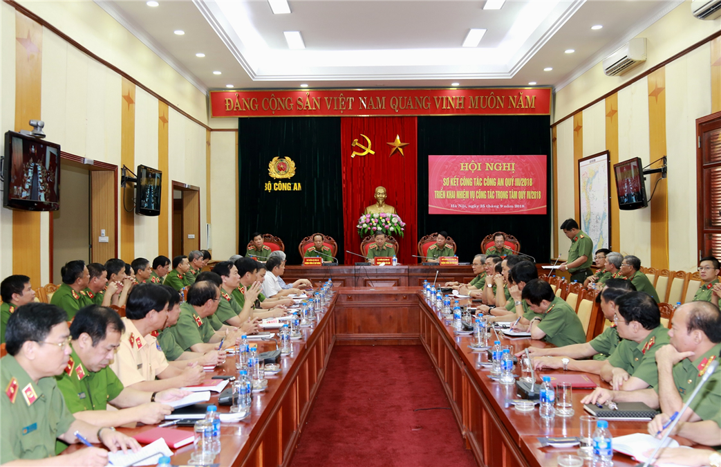 Bộ Công an sơ kết công tác công an trong thời gian qua, triển khai nhiệm vụ công tác trọng tâm những tháng cuối năm 2018