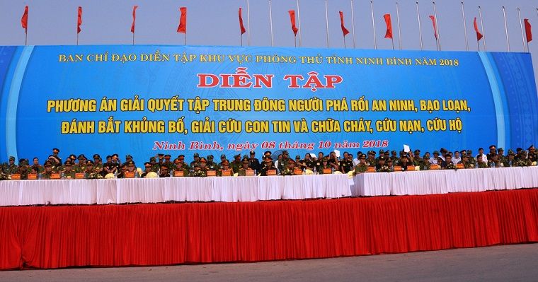 Thứ trưởng Bùi Văn Nam dự diễn tập phương án giải quyết phá rối an ninh