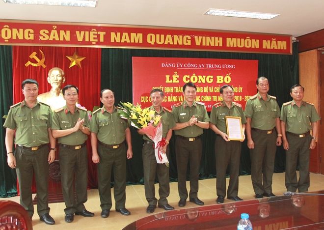 Công bố Quyết định thành lập Đảng bộ Cục Công tác Đảng và công tác chính trị