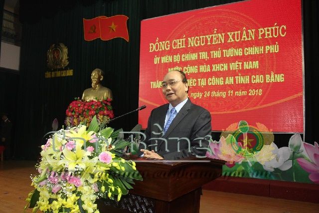 Thủ tướng Nguyễn Xuân Phúc thăm, làm việc tại Công an tỉnh Cao Bằng