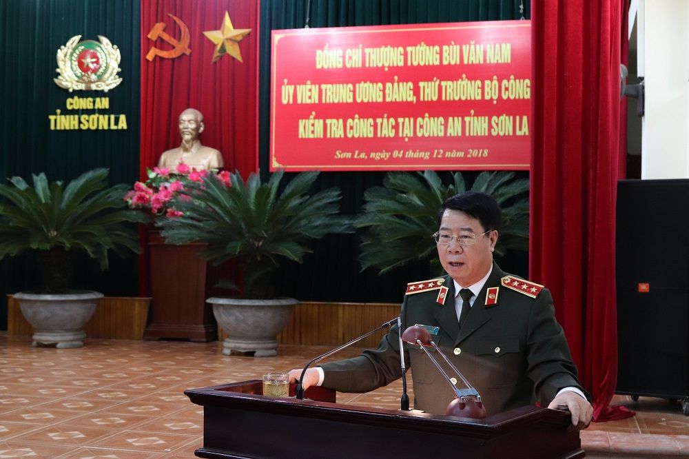 Thứ trưởng Bùi Văn Nam kiểm tra công tác tại Công an tỉnh Sơn La
